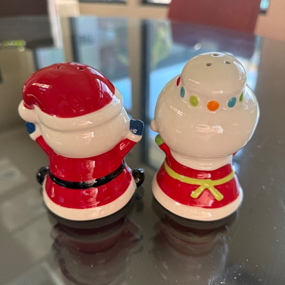 Christmas Salt & Pepper Shakers - Picture 2 of 3